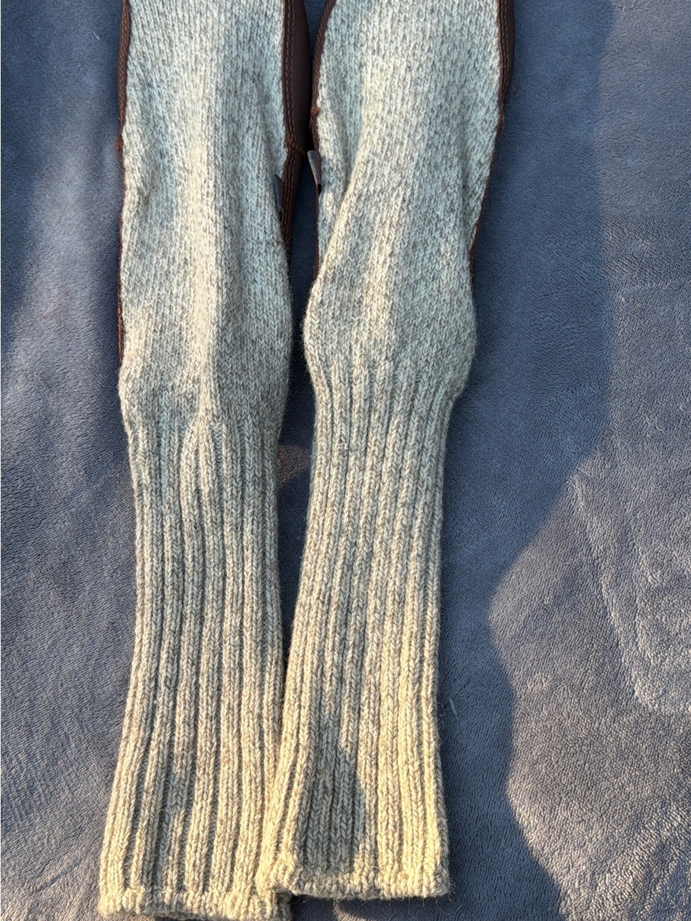 Acorn Slipper Socks Suede Leather Sole
Wool Beige Size W 11-12. M 9-10